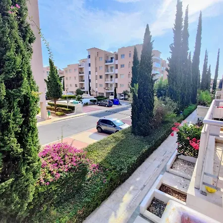 Апартаменты Sunset Vacation At Elysia Park Пафос
